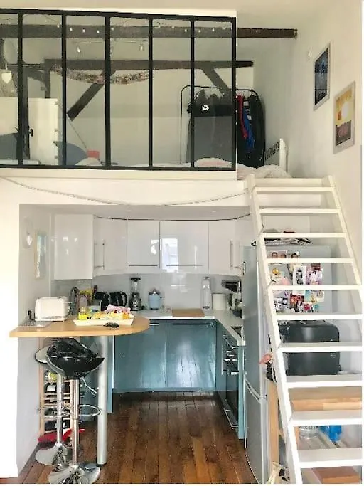 Ideal Couple Paris Apartment